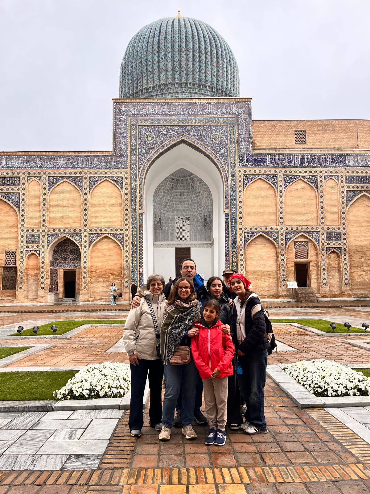 Uzbekistan Esclusivo: Viaggio tra Storia, Deserto e Vita Locale